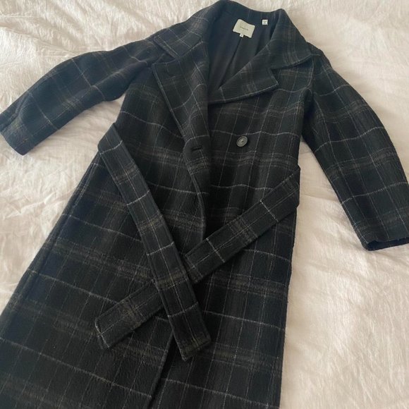Vince Plaid Coat - Picture 3 of 5